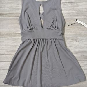 Susana Monaco keyhole dressy top